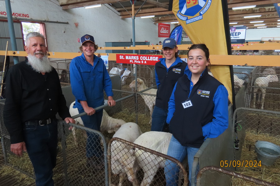 Ned Kelly who once again donated Merino Wethers for our Show program, pictured with Ryder, Max & Millie.