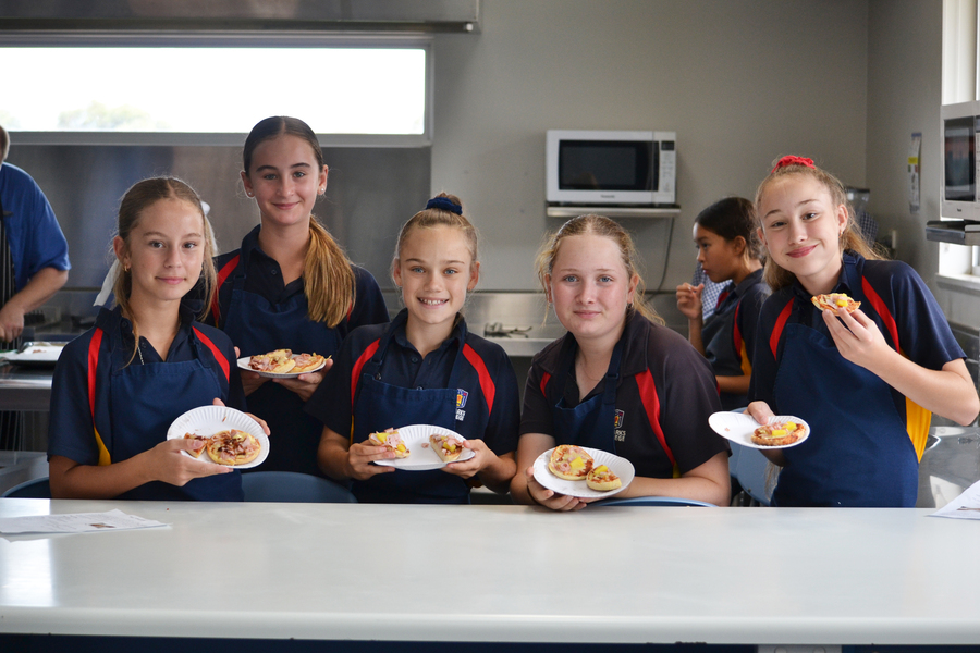 ORIENTATION > Across the College, we welcomed new faces who will commence school next year.  This included our Year 6s who had their orientation at the secondary campus who had lots of fun trying out the range of subject options available in Year 7.